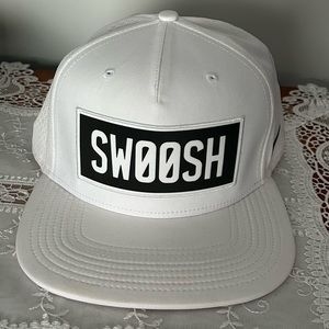 Nike Swoosh Dri-Fit White Snapback